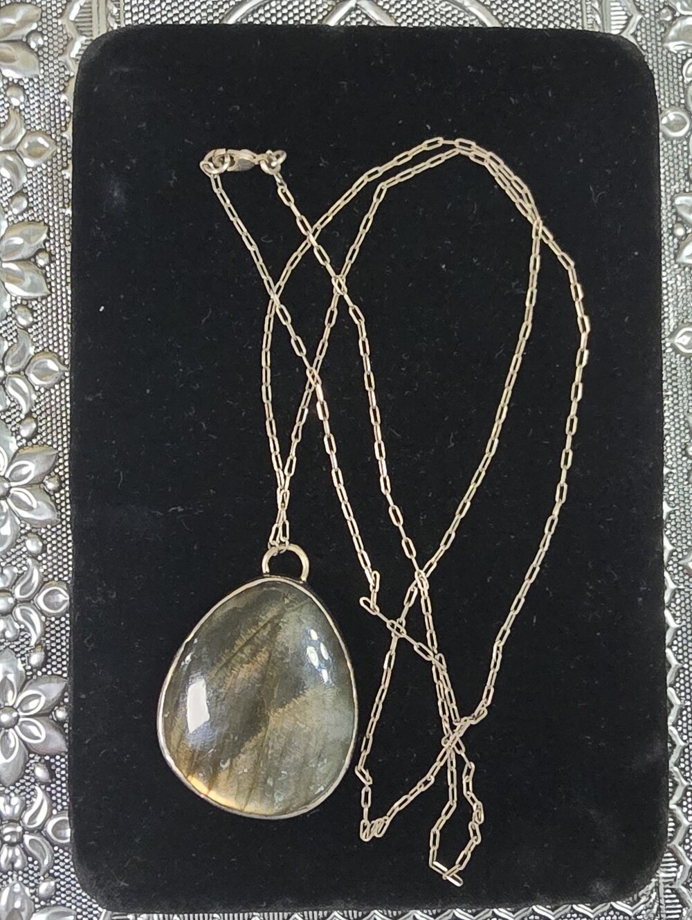 Banana Republic Labradorite 925 Sterling Silver Teardrop Pendant Paperclip Chain